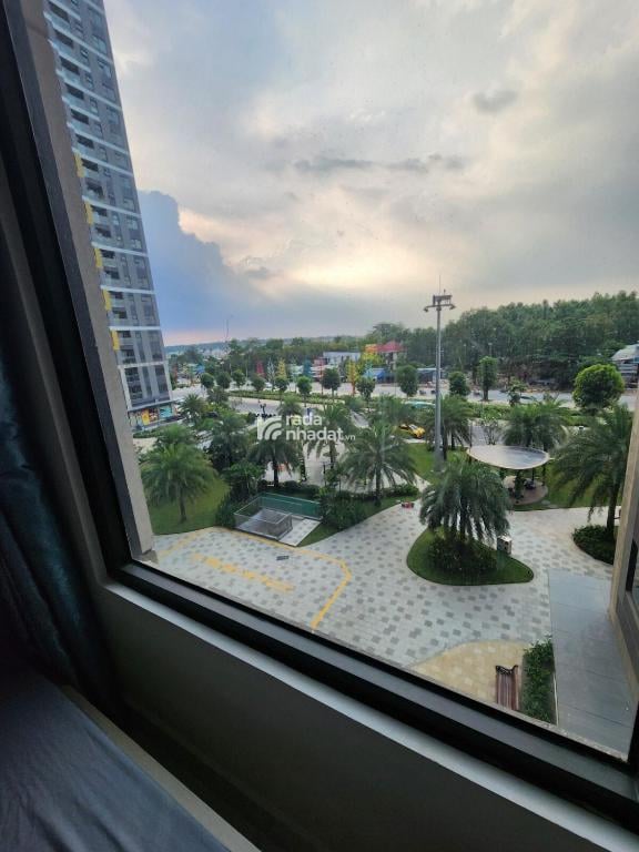 BÁN NHÀ VINHOMES GRAND PARK GIÁ 3TỈ4 - CĂN HỘ 2 PHÒNG NGỦ  ( 70m2 ) ** THE BEVERLY SOLARI 