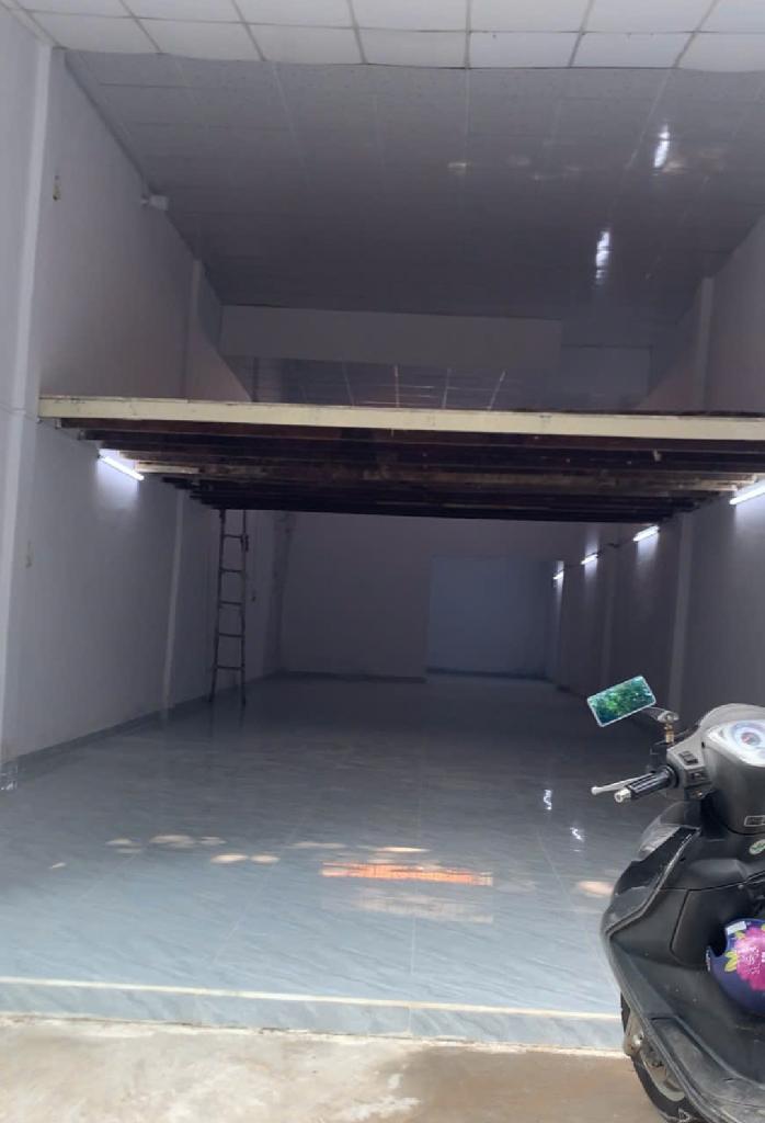 Mặt tiền khu ADC, kế UBND Q.Tân Phú, đường 15m, 111m2, 5x22, nhà c4, chỉ 11.1 tỷ TL