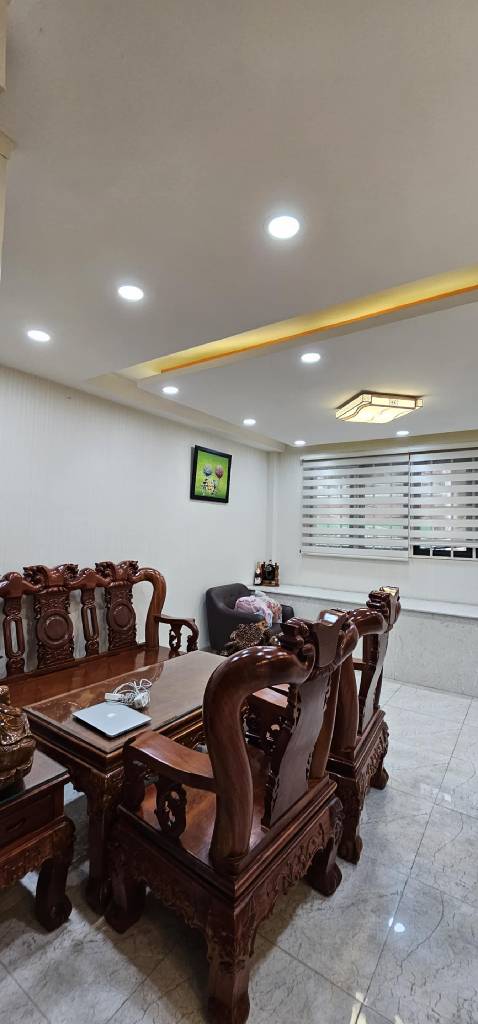 MẶT TIỀN KINH DOANH QUẬN TÂN BÌNH - 6 TẦNG - FULL NỘI THẤT CAO CẤP - KHU VIP CỘNG HÒA - GẦN GA T3