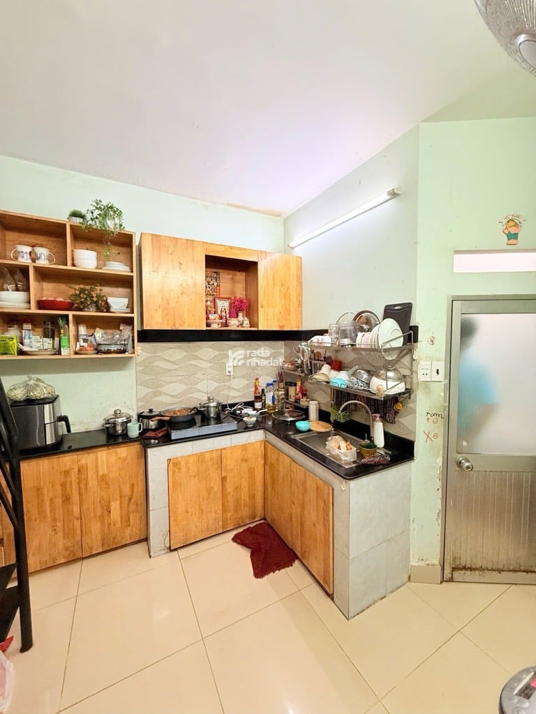 BÁN NHÀ GẦN CHỢ PHẠM VĂN BẠCH TÂN BÌNH - HXH ĐỔ CỬA - 34M2 - 2 TẦNG - GIÁ 3.99 TỶ