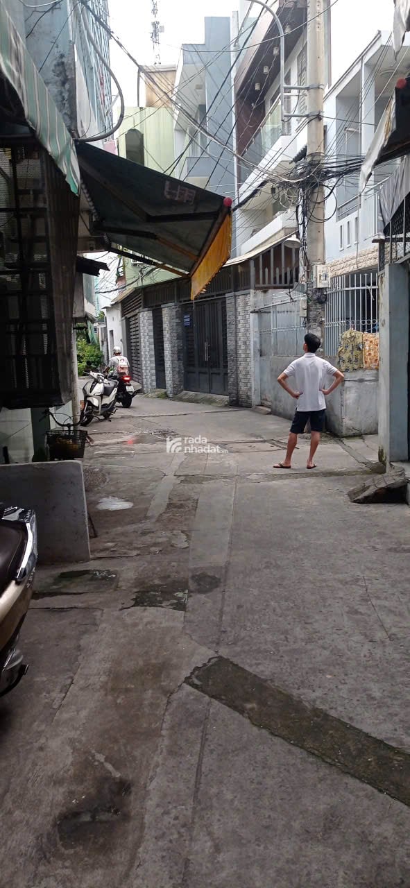 Xuất cảnh bán nhà nát ,tiện xây mới,76m2, HXH,Tùng Thiện Vương thông Cao xuân Dục Q8