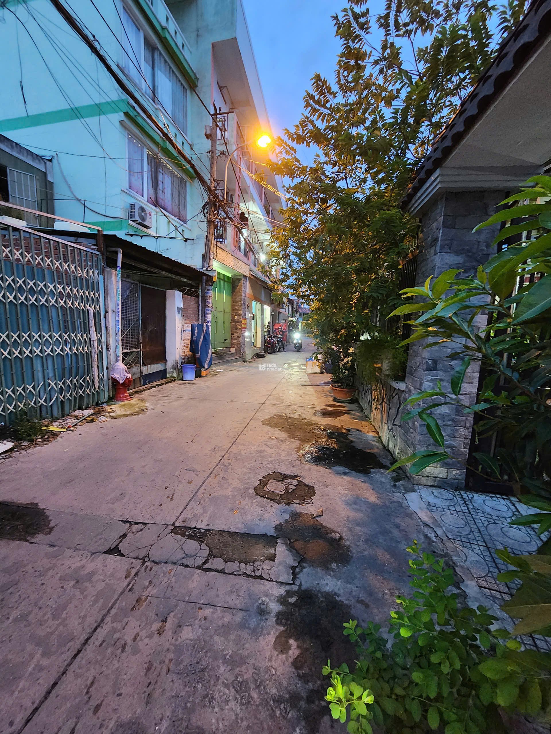 NHÀ NÁT VỊ TRÍ ĐẸP 1/ 15m ĐƯỜNG TÂN THỚI NHẤT 1, HẺM THÔNG XE HƠI, 4x20m