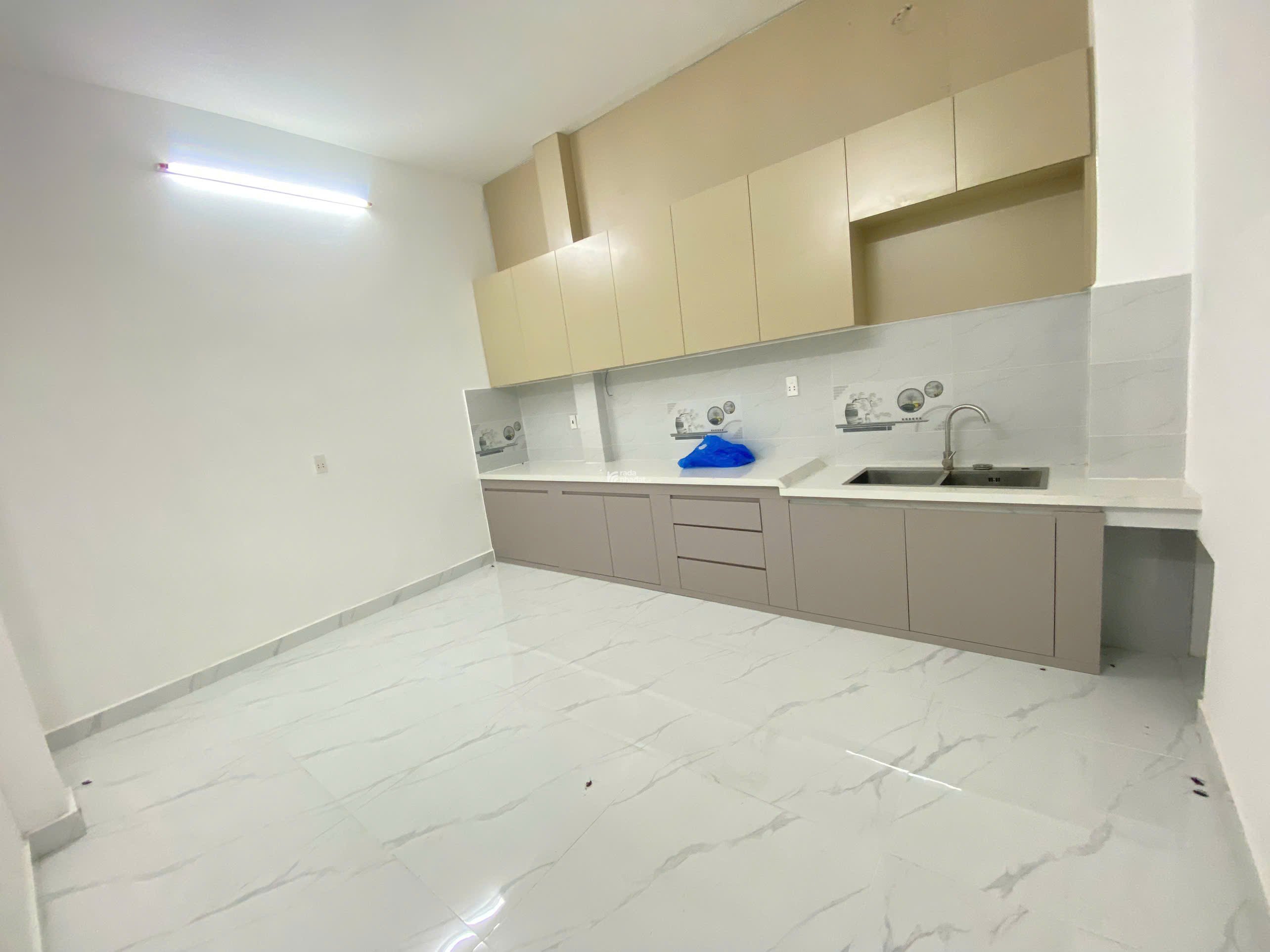 Bán nhà HXH cạnh MT đường Nguyễn Xí, Bình Thạnh 52m2, gần Vincom Nguyễn Xí, SHR giá 3 tỷ 950 TL