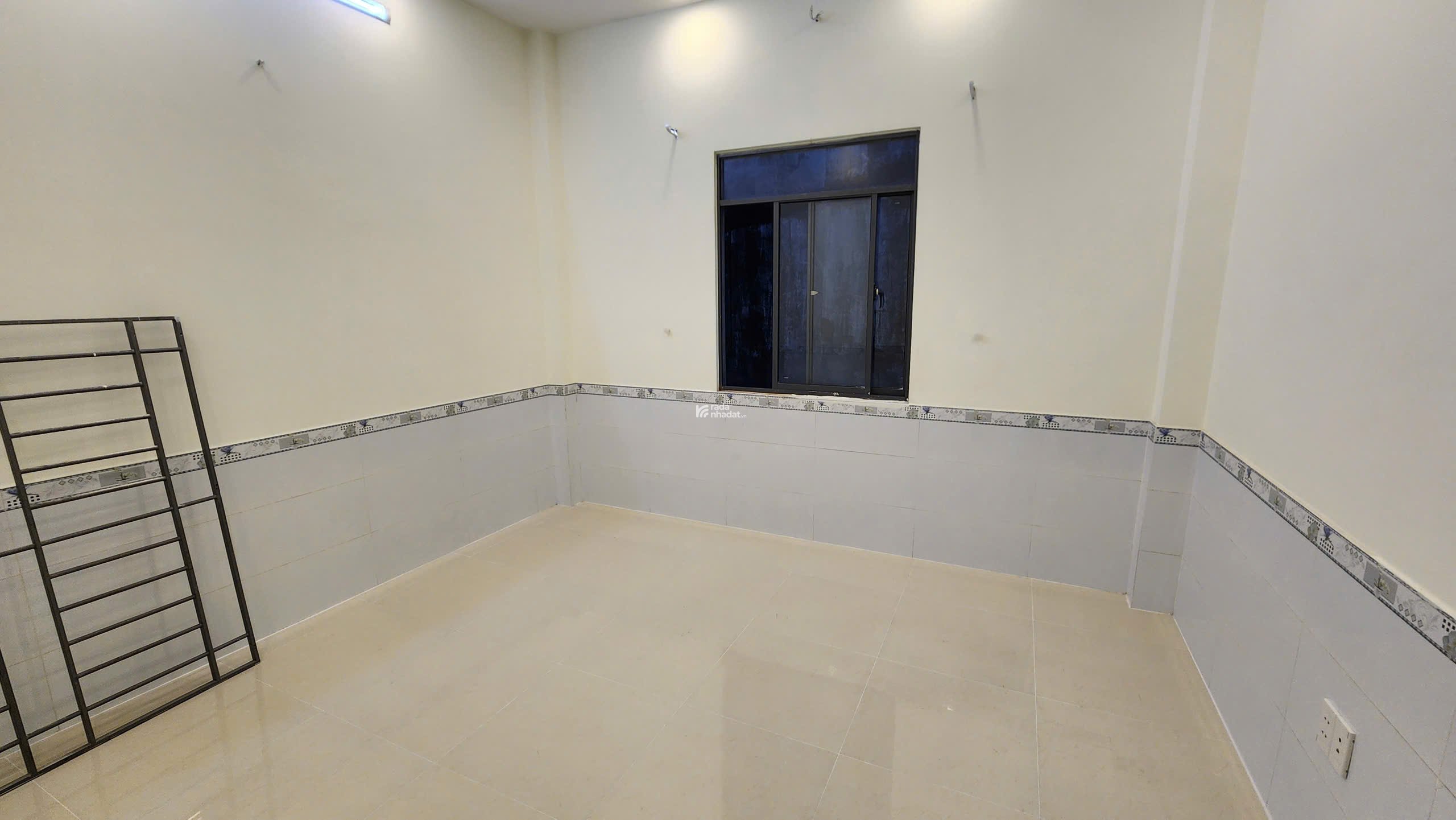 NHÀ MẶT TIỀN TL31 5.X TỶ -VỊ TRÍ KINH DOANH SẦM UẤT NHẤT Q12