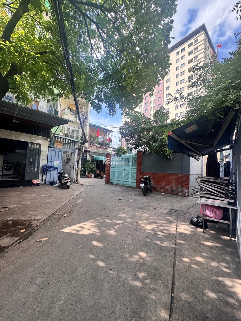 NGAY CHỢ VẢI, HẺM XE HƠI PHÚ THỌ HÒA, TÂN PHÚ, 168M2 HIẾM CÓ. GIẢM 550TR CHỈ CÒN 18T TL TỐT