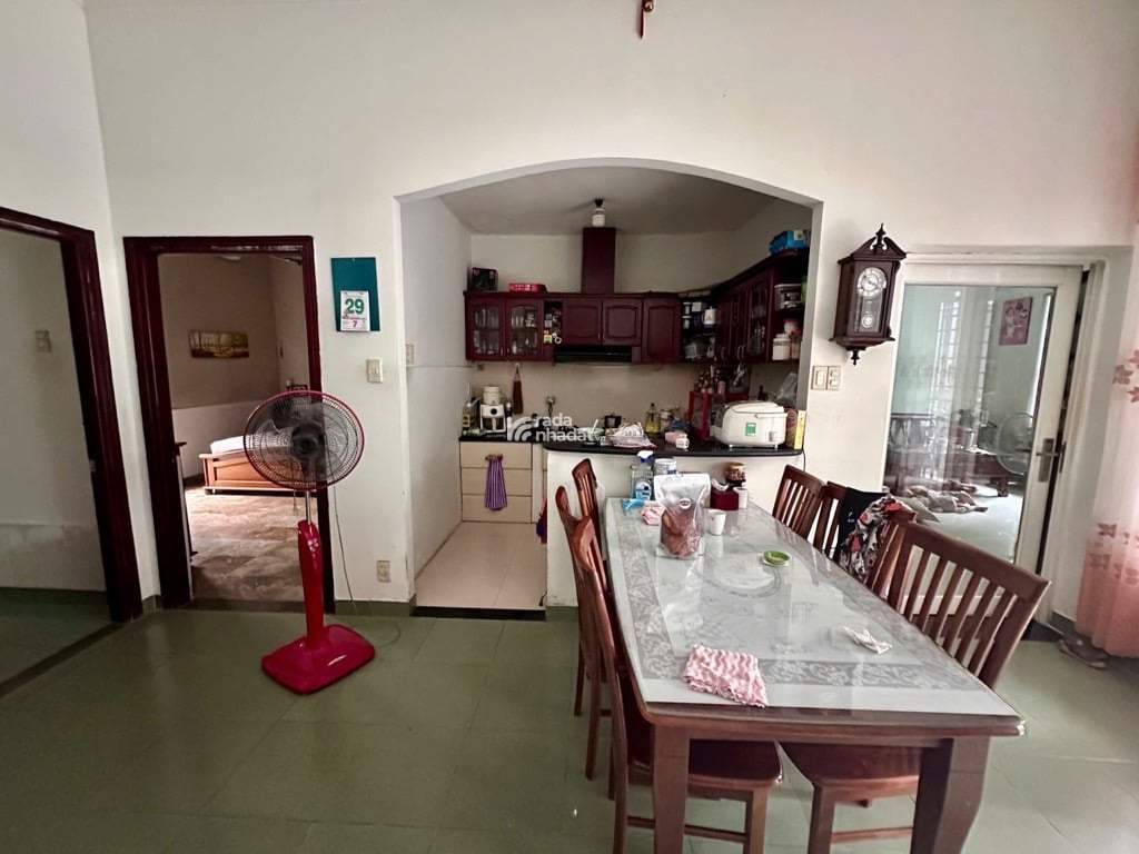 NGAY CHỢ VẢI, HẺM XE HƠI PHÚ THỌ HÒA, TÂN PHÚ, 168M2 HIẾM CÓ. GIẢM 550TR CHỈ CÒN 18T TL TỐT