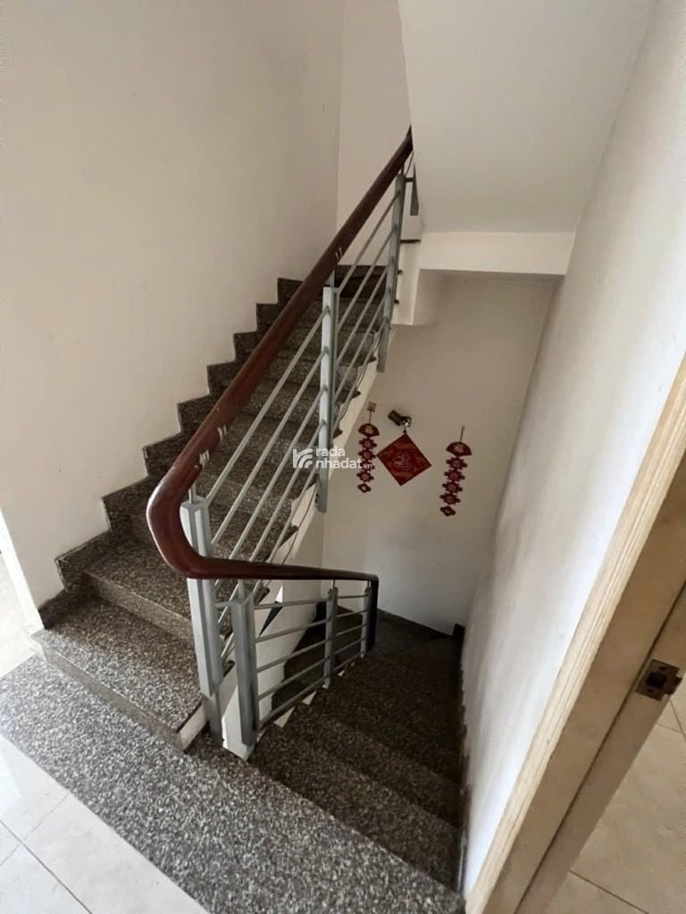 NHÀ 4TẦNG ĐƯỜNG PHẠM VĂN CHÍ. 36m2. HẺM TRƯỚC NHÀ 4M. 4PN, 3WC CÓ BAN CÔNG THOÁNG MÁT, 10M RA HXH