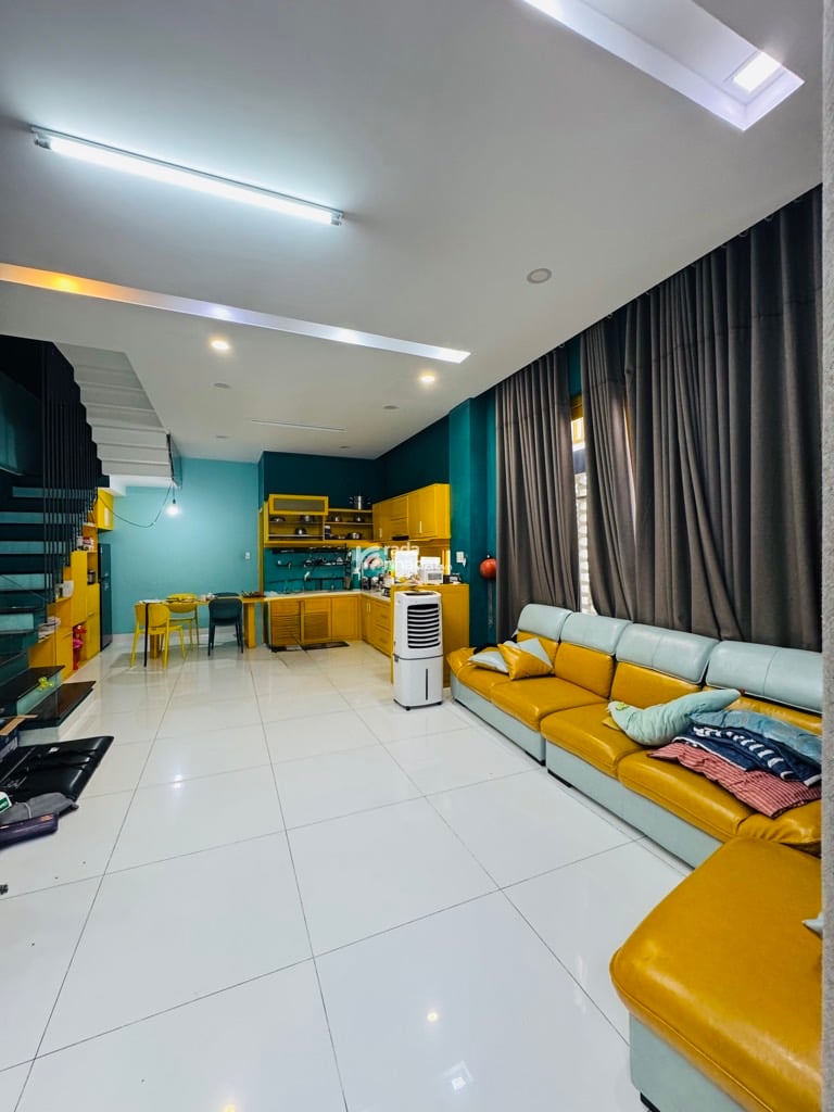 LÔ GÓC 4 TẦNG NGANG BỀ THẾ - NHÀ ĐẸP NỘI THẤT CÁ TÍNH ĐẲNG CẤP - KHU PHÂN LÔ DÂN TRÍ VƯỜN LÀI