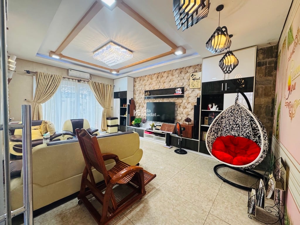 BIỆT THỰ GÓC KHU TÊN LỬA-NGAY AEON MALL BÌNH TÂN - 3 TẦNG- DT: 10*20M- 37 TỶ