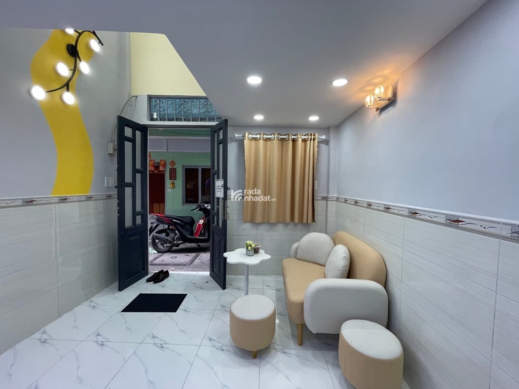 SÁT TÂN BÌNH, HẺM XE HƠI HUỲNH THIỆN LỘC, TÂN PHÚ, 3 TẦNG HIẾM CÓ. GIẢM 550TR CHỈ 2.35T TL TỐT