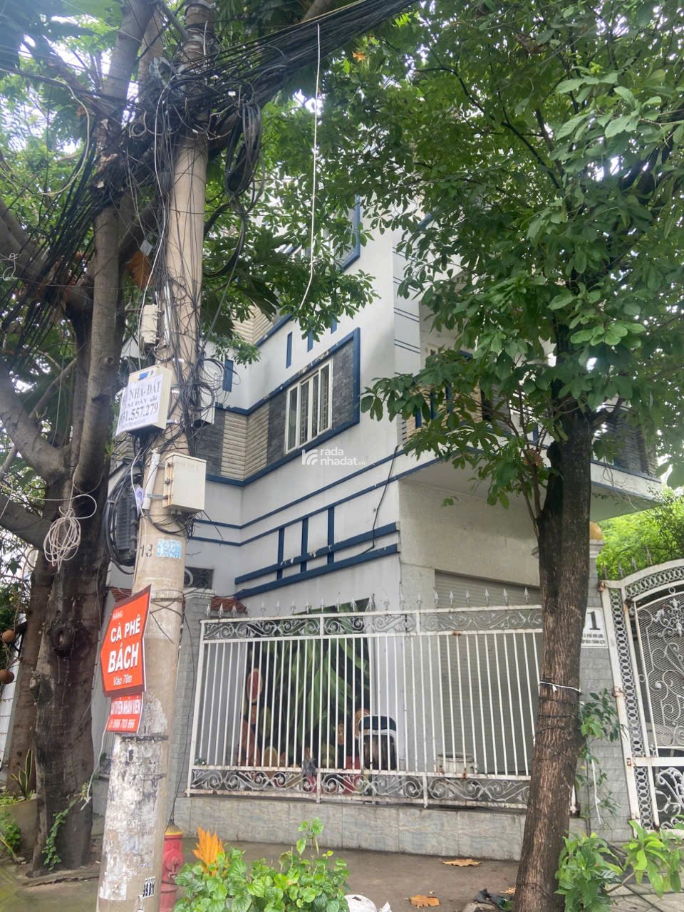 Cho thuê biệt góc 2 mặt tiền khu bên sông Sát Gigamall Thủ Đức