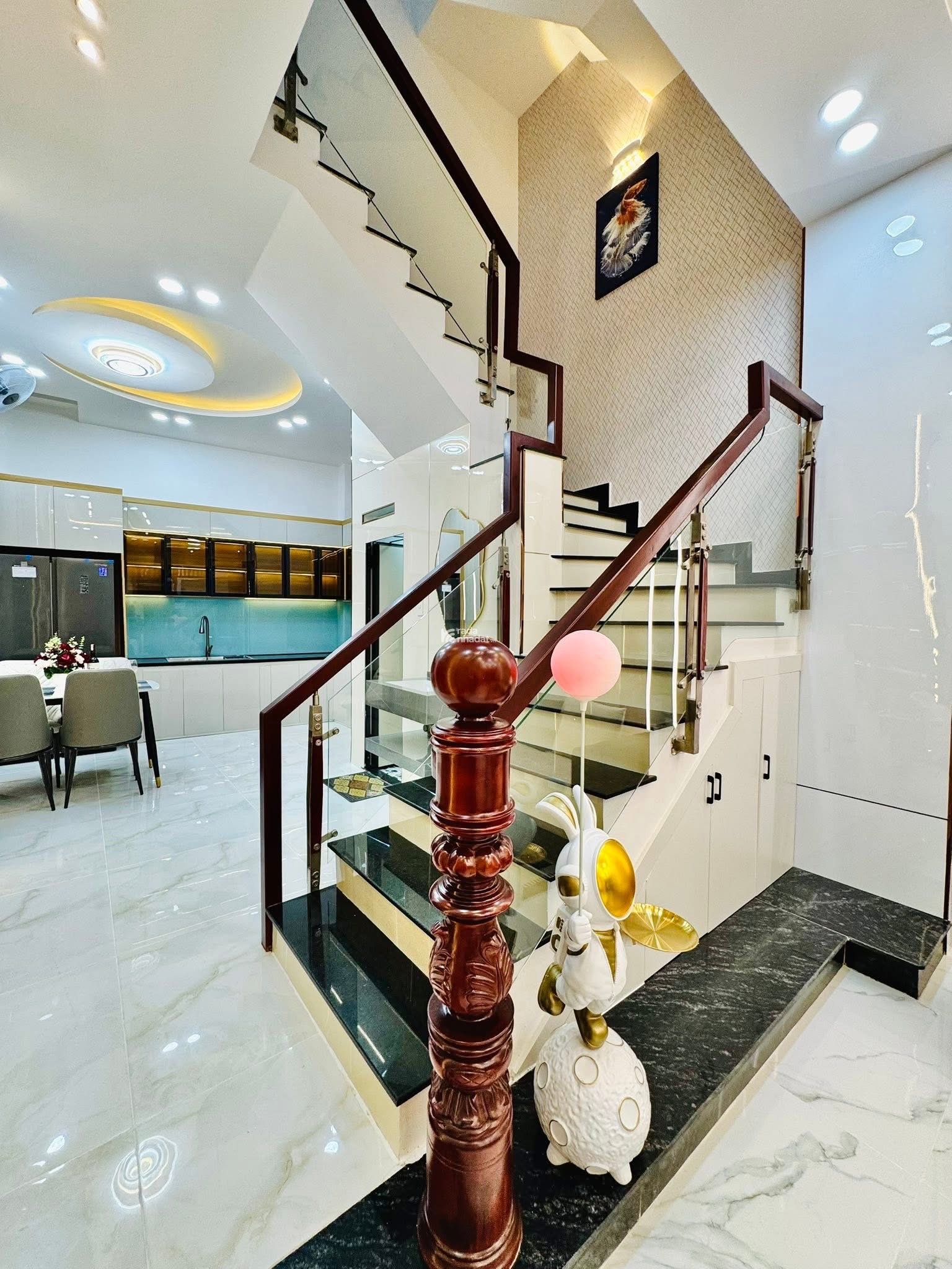 Bán nhà hẻm ô tô, Nguyễn Lâm, Phú Nhuận/ DT 59.9m2/ Giá chỉ 4 tỷ 350tr/ Sổ hồng riêng chính chủ