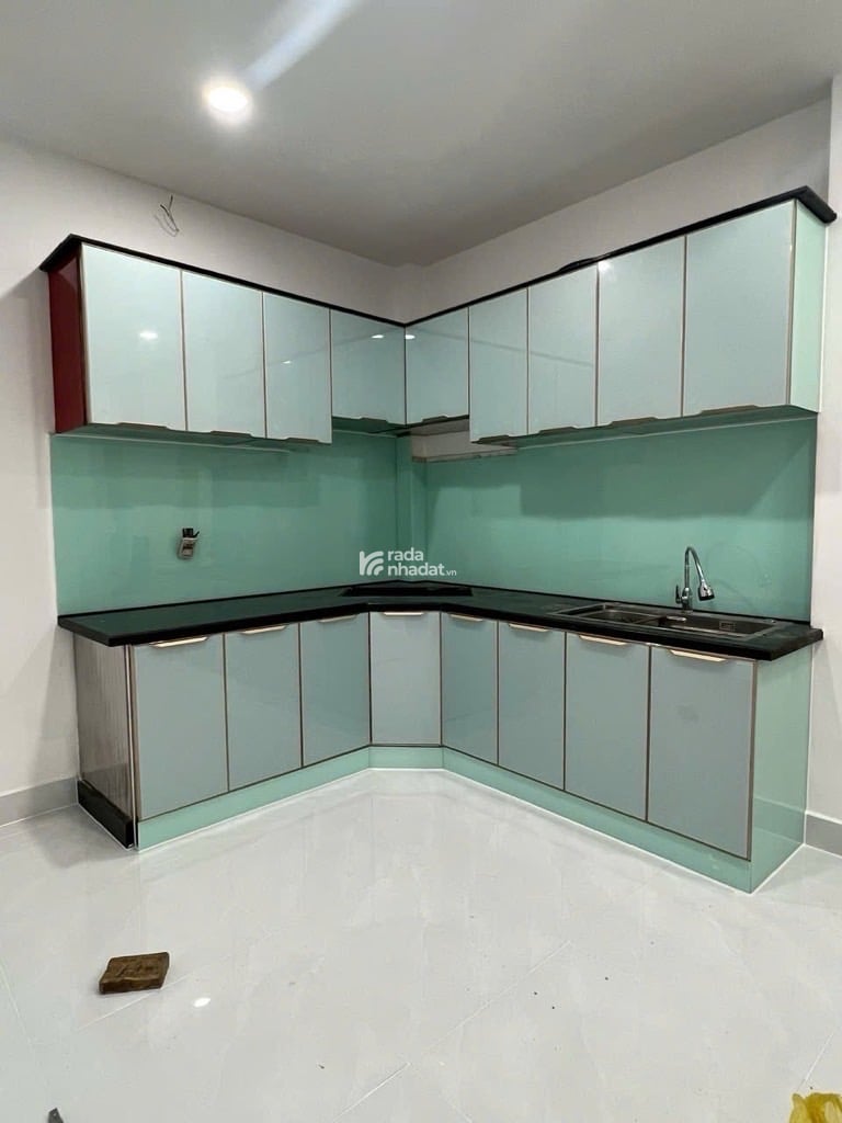 NHÀ NGAY TRẦN VĂN ƠN -PHƯỜNG TÂN SƠN NHÌ-5TẦNG ĐÚC BTCT