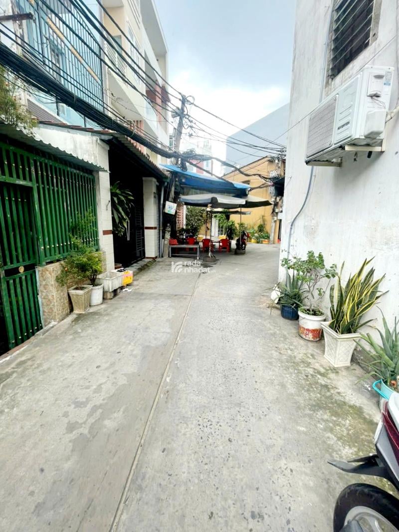 XE HƠI VÔ NHÀ ÂU DƯƠNG LÂN - P. 3 - QUẬN 8 DT: 4*12M GIÁ 5 TỶ 2