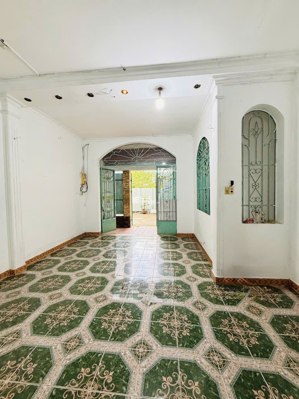 Dương đức hiền, tân phú 56m2, oto tránh, giá rẻ