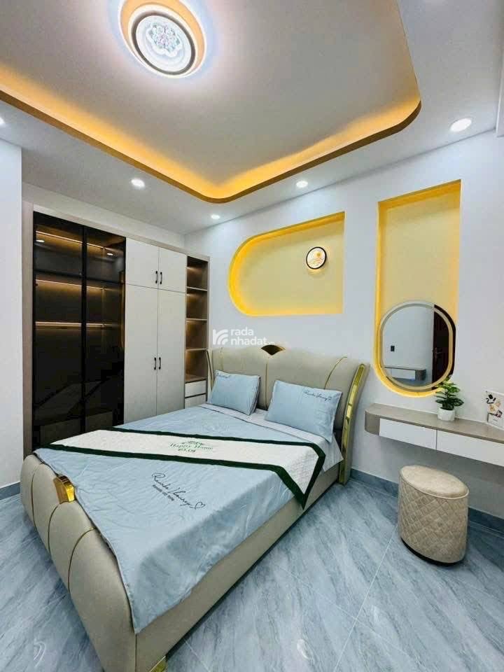 NHÀ 4 TẦNG PHẠM VĂN CHIÊU, QUANG TRUNG GÒ VẤP- 4x13m- 4PN- GARA OTO TRONG NHÀ- CHỈ 7.9 tỷ