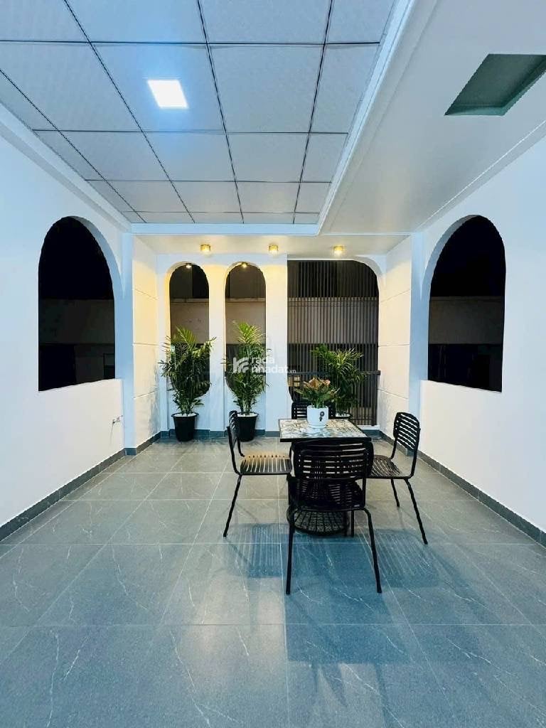 NHÀ 4 TẦNG PHẠM VĂN CHIÊU, QUANG TRUNG GÒ VẤP- 4x13m- 4PN- GARA OTO TRONG NHÀ- CHỈ 7.9 tỷ