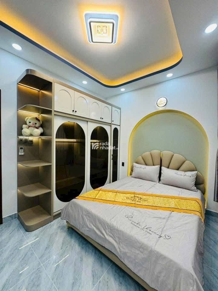 NHÀ 4 TẦNG PHẠM VĂN CHIÊU, QUANG TRUNG GÒ VẤP- 4x13m- 4PN- GARA OTO TRONG NHÀ- CHỈ 7.9 tỷ
