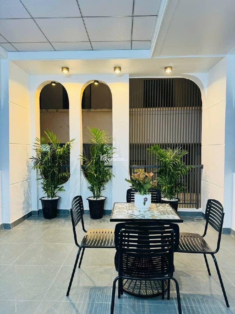 NHÀ 4 TẦNG PHẠM VĂN CHIÊU, QUANG TRUNG GÒ VẤP- 4x13m- 4PN- GARA OTO TRONG NHÀ- CHỈ 7.9 tỷ