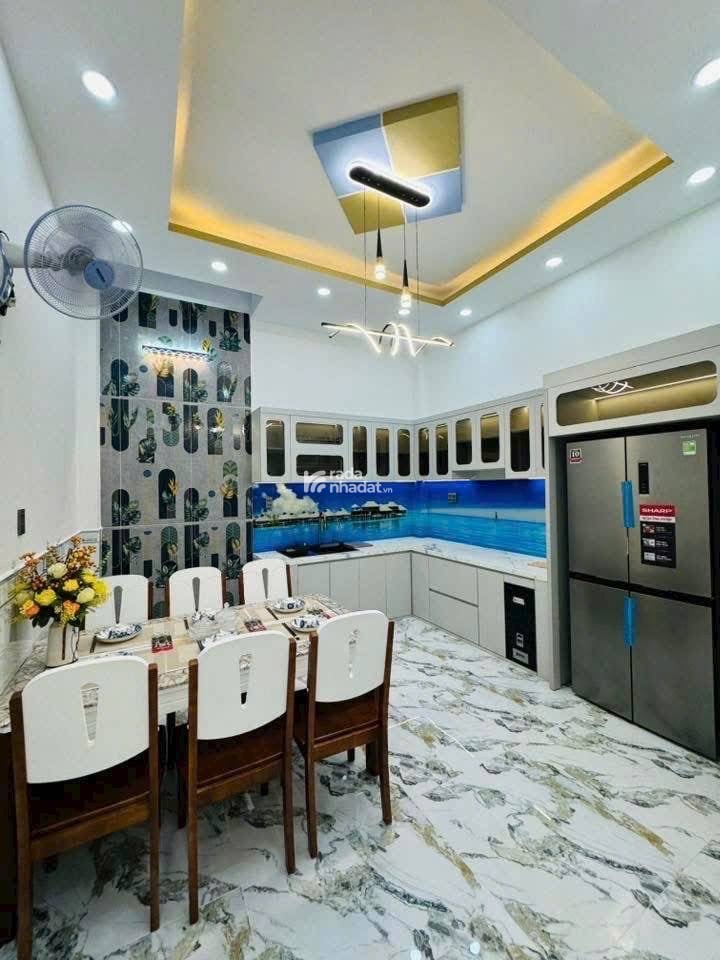 NHÀ 4 TẦNG PHẠM VĂN CHIÊU, QUANG TRUNG GÒ VẤP- 4x13m- 4PN- GARA OTO TRONG NHÀ- CHỈ 7.9 tỷ