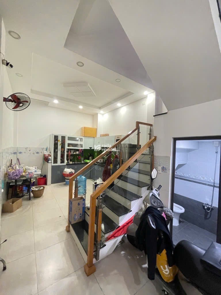 Nhà Gần Big C Trường Chinh 4,5 X 15 (68) 5 Tầng Chỉ 7Tỷ 