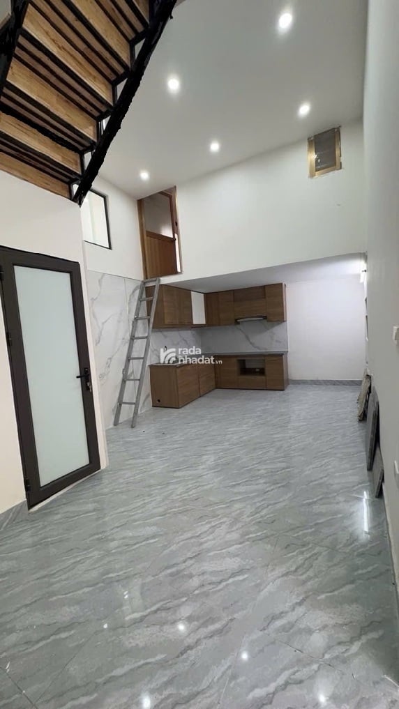 PHƯỜNG NGHĨA ĐÔ - 55M2 CẦU GIẤY - NHÀ CAO - CỬA RỘNG - 5M MẶT TIỀN - 9.5 TỶ