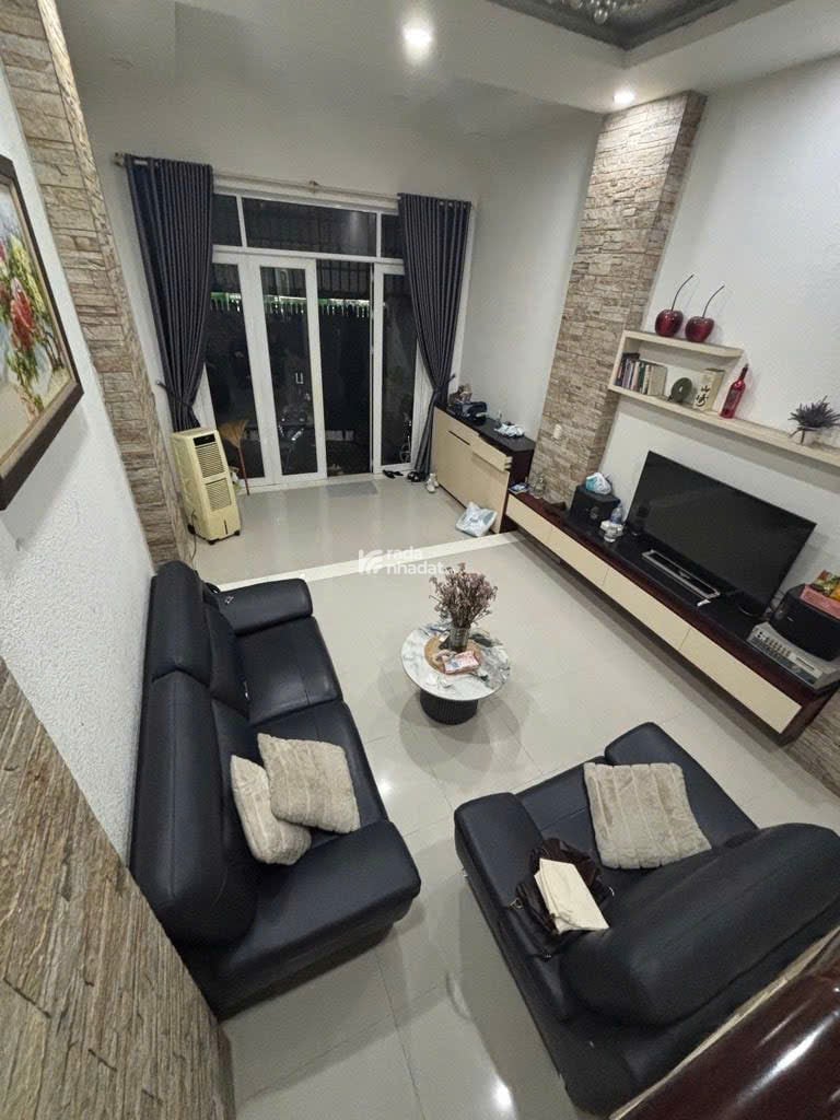 Mặt tiền Kinh Doanh - Trần Tấn -Tân Sơn Nhì Tân Phú - DT: 4x18m - 12 tỷ 6