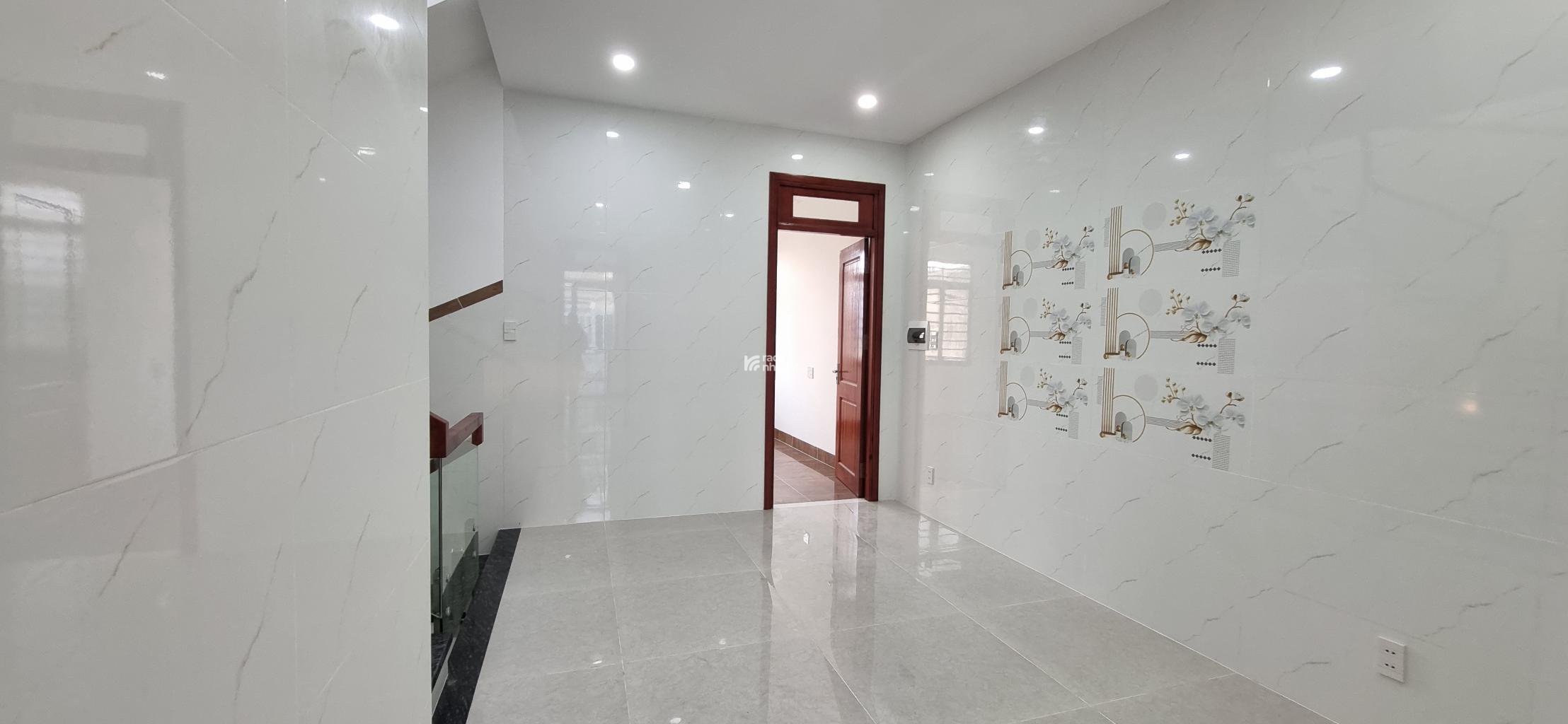 SIÊU PHẨM 4 LẦU - NGANG KHỦNG 6M X 15M - ĐƯỜNG HƯƠNG LỘ 2- 4PN - 5 WC 