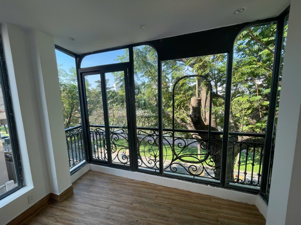 Bán mặt tiền kinh doanh đường Hoàng Sa, quận 1 - 7.5 tỷ 