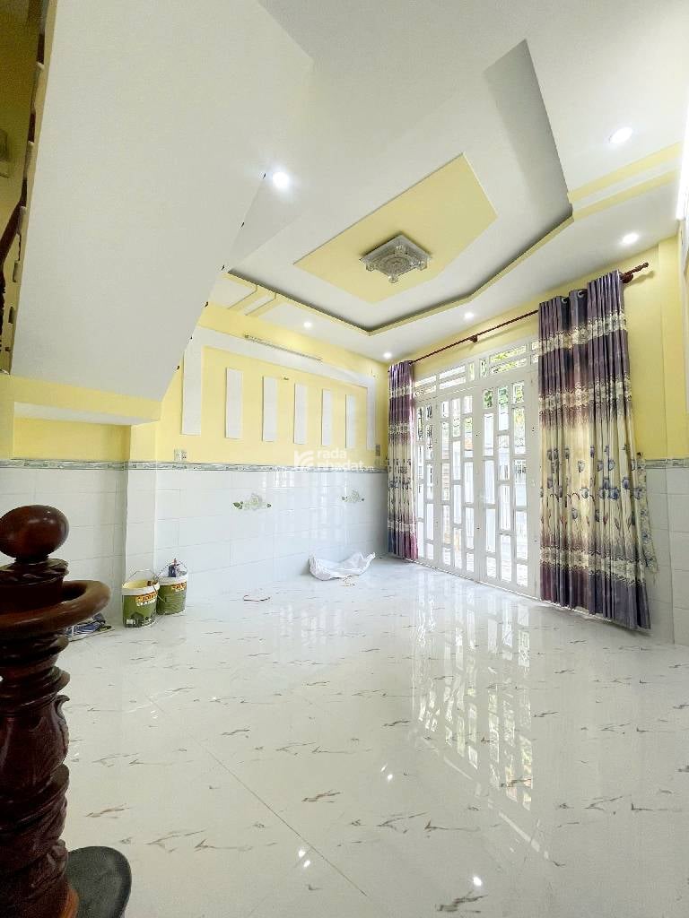 Sát mặt tiền Phú Định, Quận 8, 3 tầng,  Mới, đẹp,  Xe hơi tới nhà 