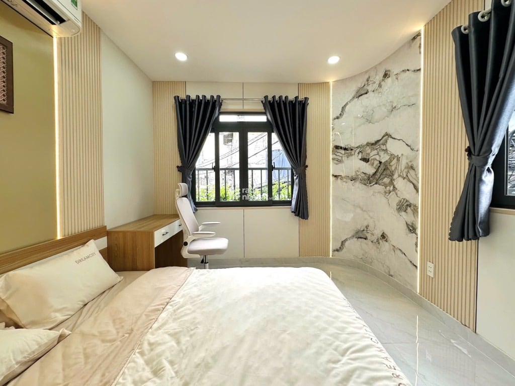 Bán nhà Duy Tân, P15, Phú Nhuận, siêu phẩm mặt tiền kinh doanh, nhỉnh 6 tỷ TL.