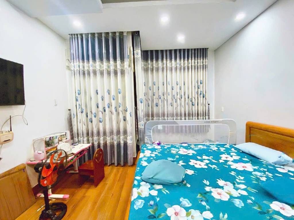 HXH 6m, đường Tô Hiệu, 56m2, 4x14, 4 tầng, nhà mới ở ngay, Chỉ 8 tỷ TL