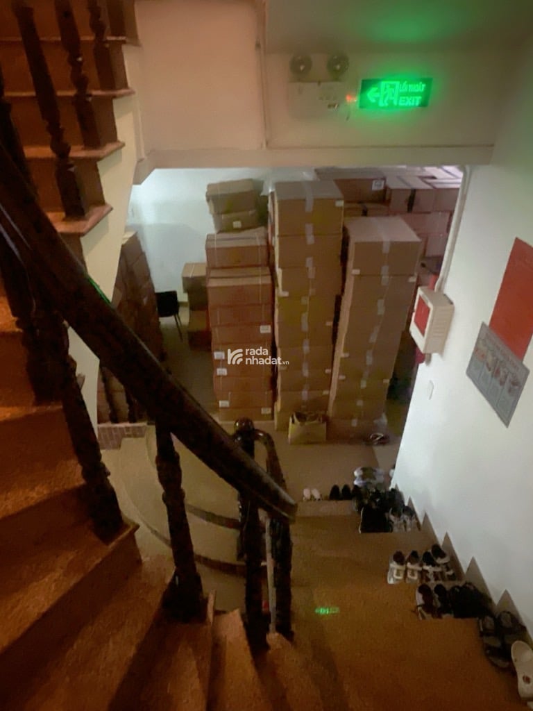 Bán nhà Q10 - chợ thuốc tây Nguyễn Giản Thanh - 7 x 9 x 4 tầng - kinh doanh, ở & cho thuê tốt 