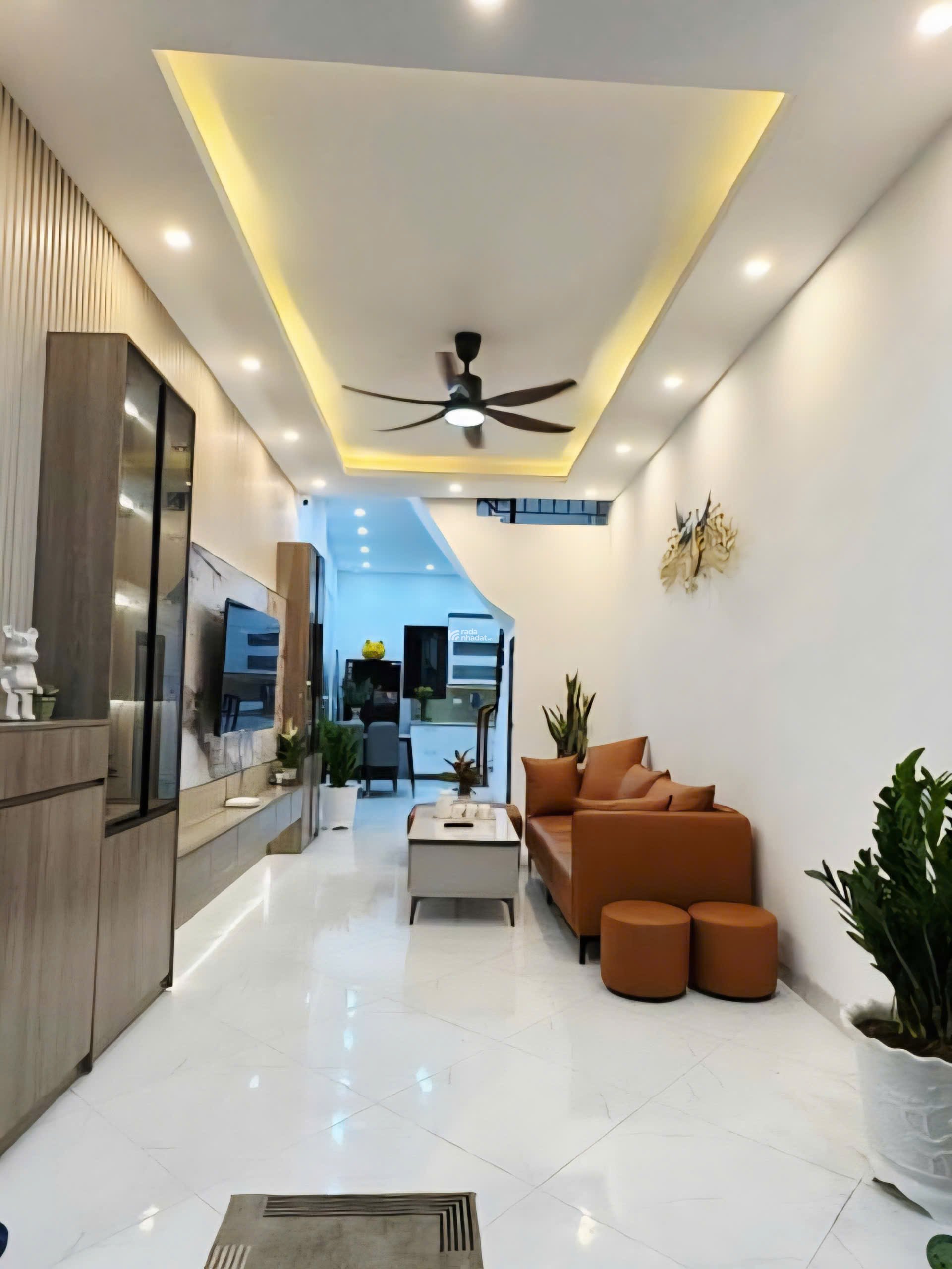 Cực hiếm nhà đẹp Đội Cấn ngõ thông ô tô đỗ cổng mặt tiền rộng 45m2 x 5 tầng hơn 10 tỷ