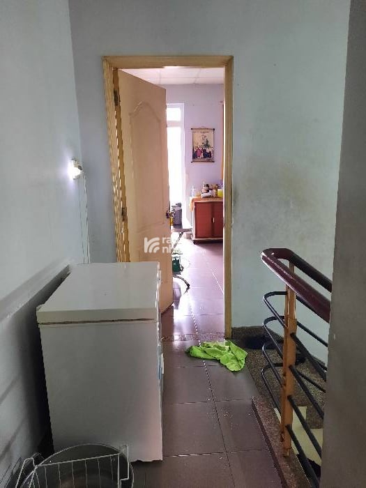 NHÀ MT NGUYỄN KIỆM PHÚ NHUẬN, DIỆN TÍCH LỚN, TƯƠNG LAI KINH DOANH CHDV, SIÊU THỊ RẤT THÀNH CÔNG
