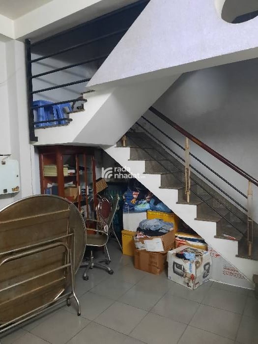 NHÀ MT NGUYỄN KIỆM PHÚ NHUẬN, DIỆN TÍCH LỚN, TƯƠNG LAI KINH DOANH CHDV, SIÊU THỊ RẤT THÀNH CÔNG