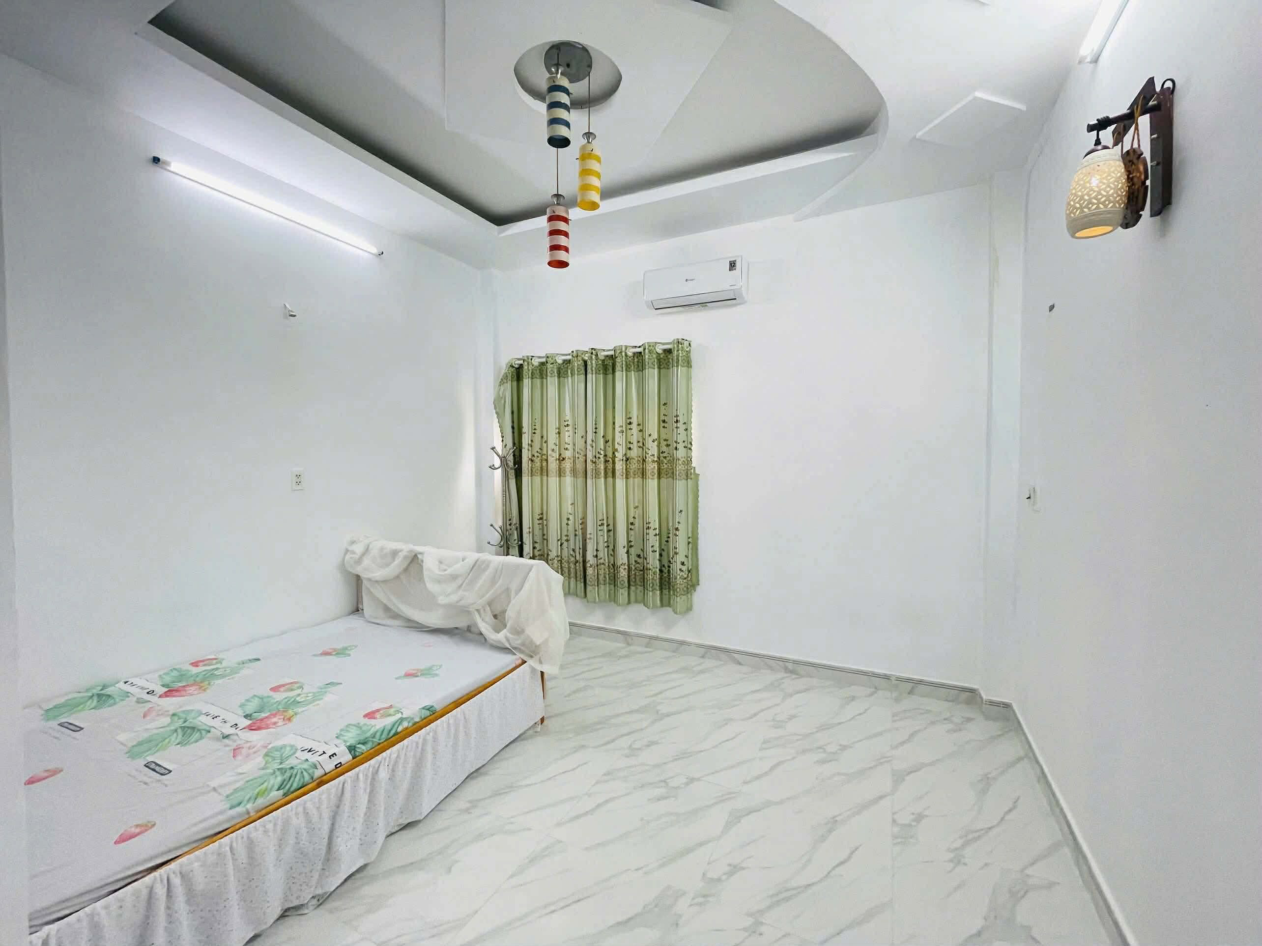  NHÀ 3 TẦNG 2 MẶT TIỀN TRƯỚC SAU, KINH DOANH -TRUNG MỸ TÂY 03 – XE TẢI THÔNG TỚI NHÀ