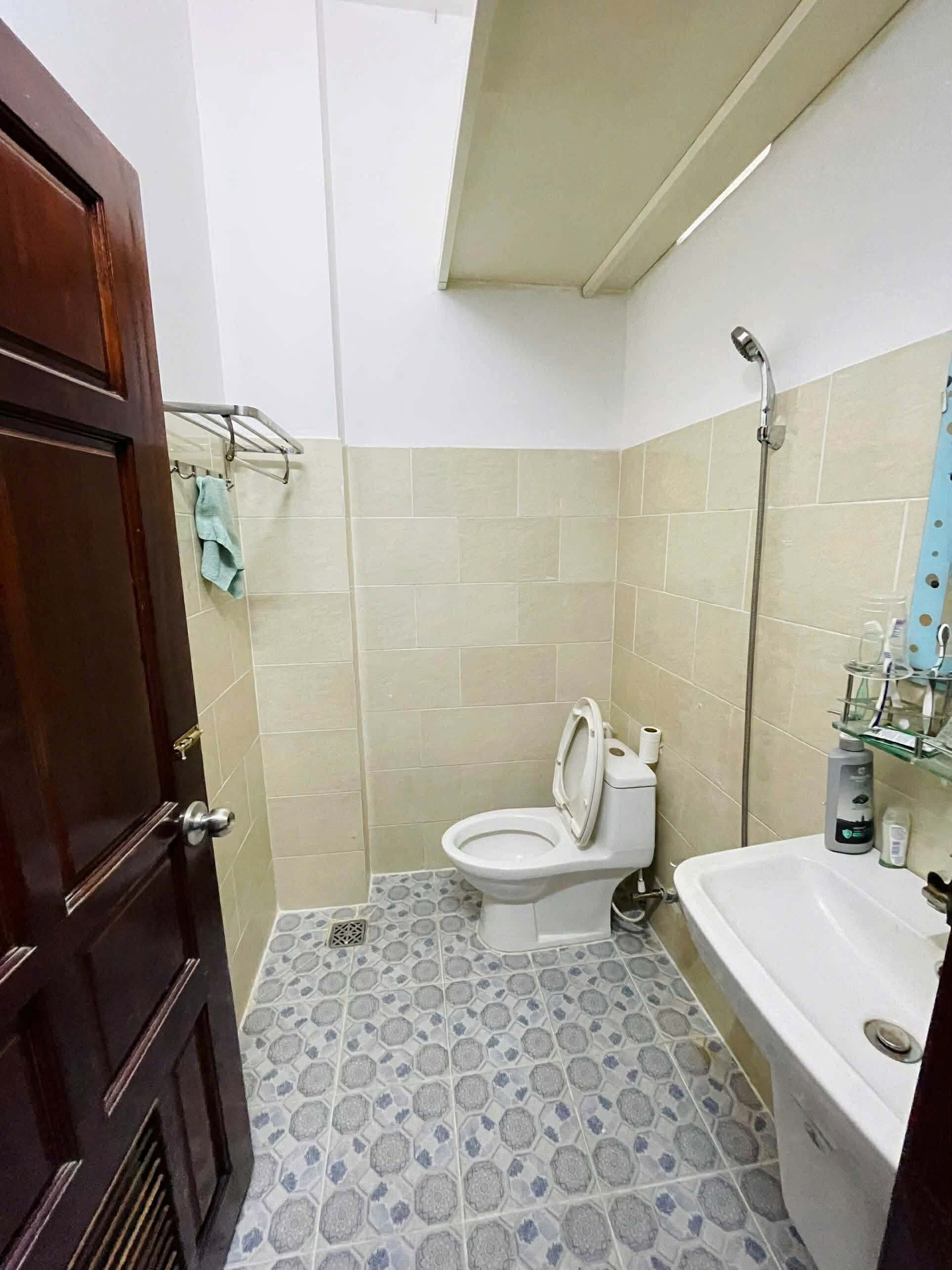  NHÀ 3 TẦNG 2 MẶT TIỀN TRƯỚC SAU, KINH DOANH -TRUNG MỸ TÂY 03 – XE TẢI THÔNG TỚI NHÀ