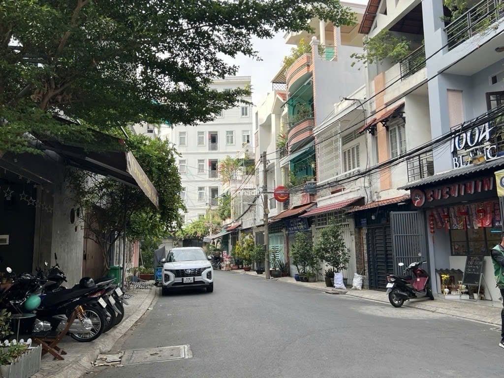 Mặt tiền kinh doanh chợ Hoàng Hoa Thám  P13  Tân Bình  Gần Ga T3  5x14m  Giá 11.9 tỷ