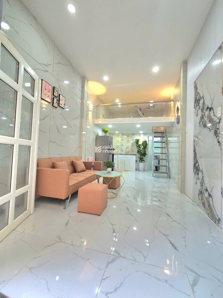 GẤP BÁN NHÀ ĐẸP TRUNG TÂM TẬN PHÚ 