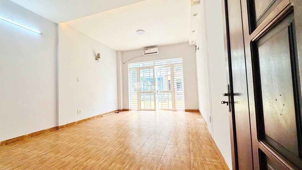 Bán nhà mặt tiền 2 lầu KDC Cao Lỗ Phường 4 Quận 8 - Giá: 13 Tỷ nhỉnh