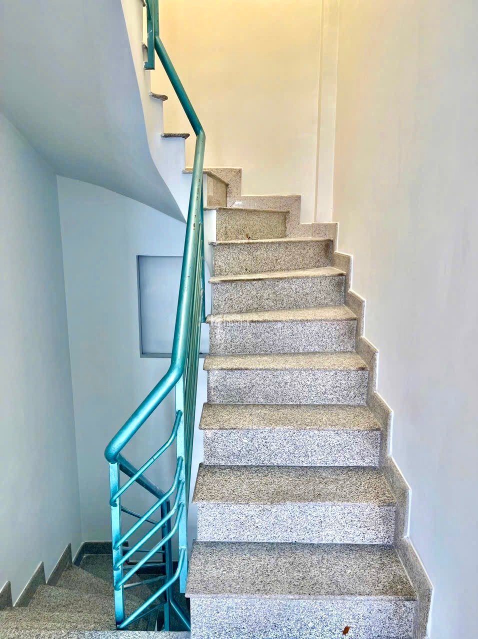 Cho thuê nhà Nguyên Căn HxH Trường Chinh - 4x10 - 3 tầng - 2pn3wc - Ngay Bảy Hiền Tân Bình