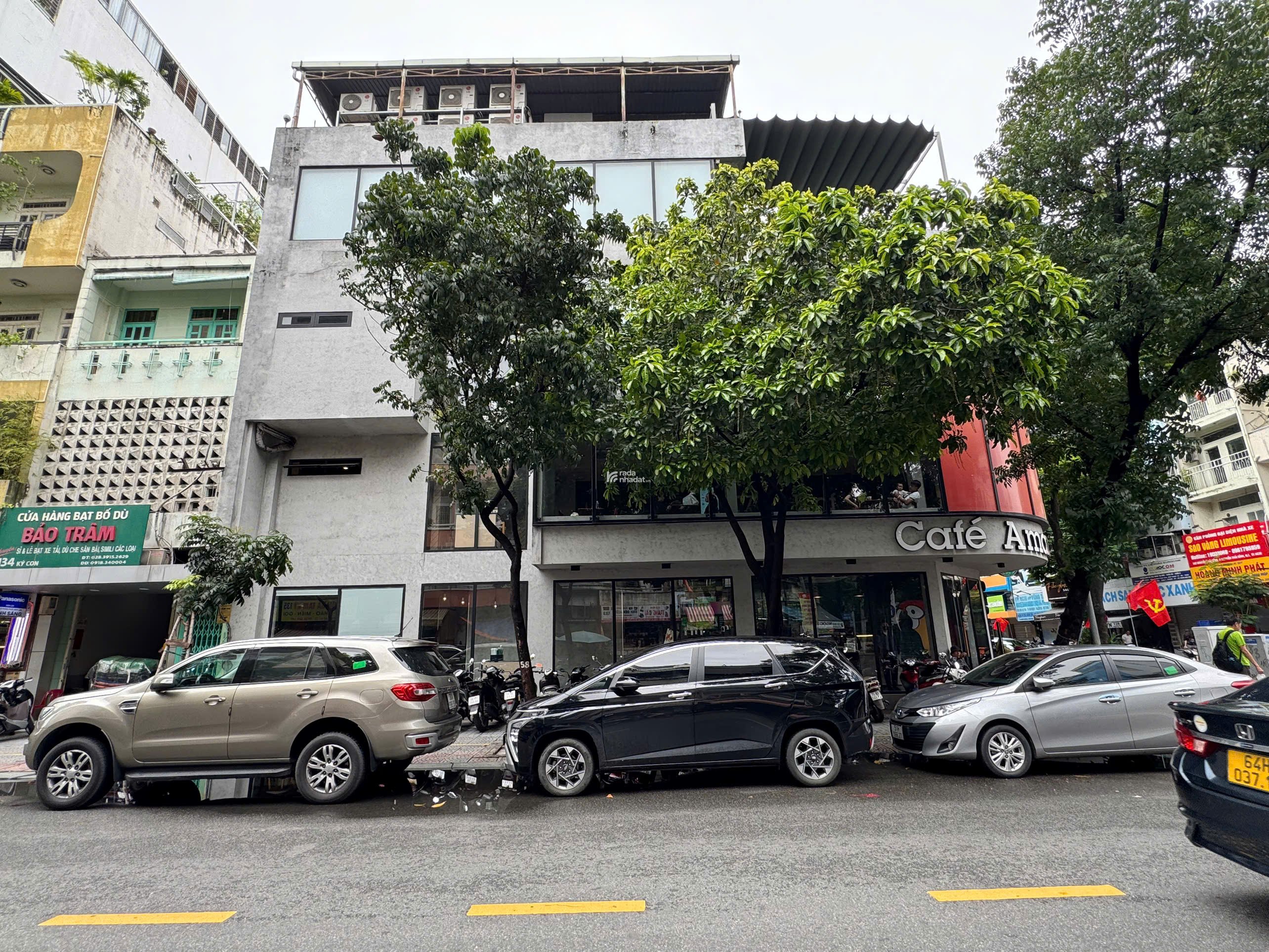Cho thuê nhà góc 2 mặt tiền Nguyễn Thái Bình với Ký Con 3 lầu giá 140tr