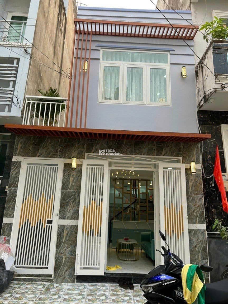 BÁN gấp nhà Hoàng Sa Q3, chủ cần tiền bán lỗ, Hẻm xe hơi, SHR, LH ngay để được hỗ trợ