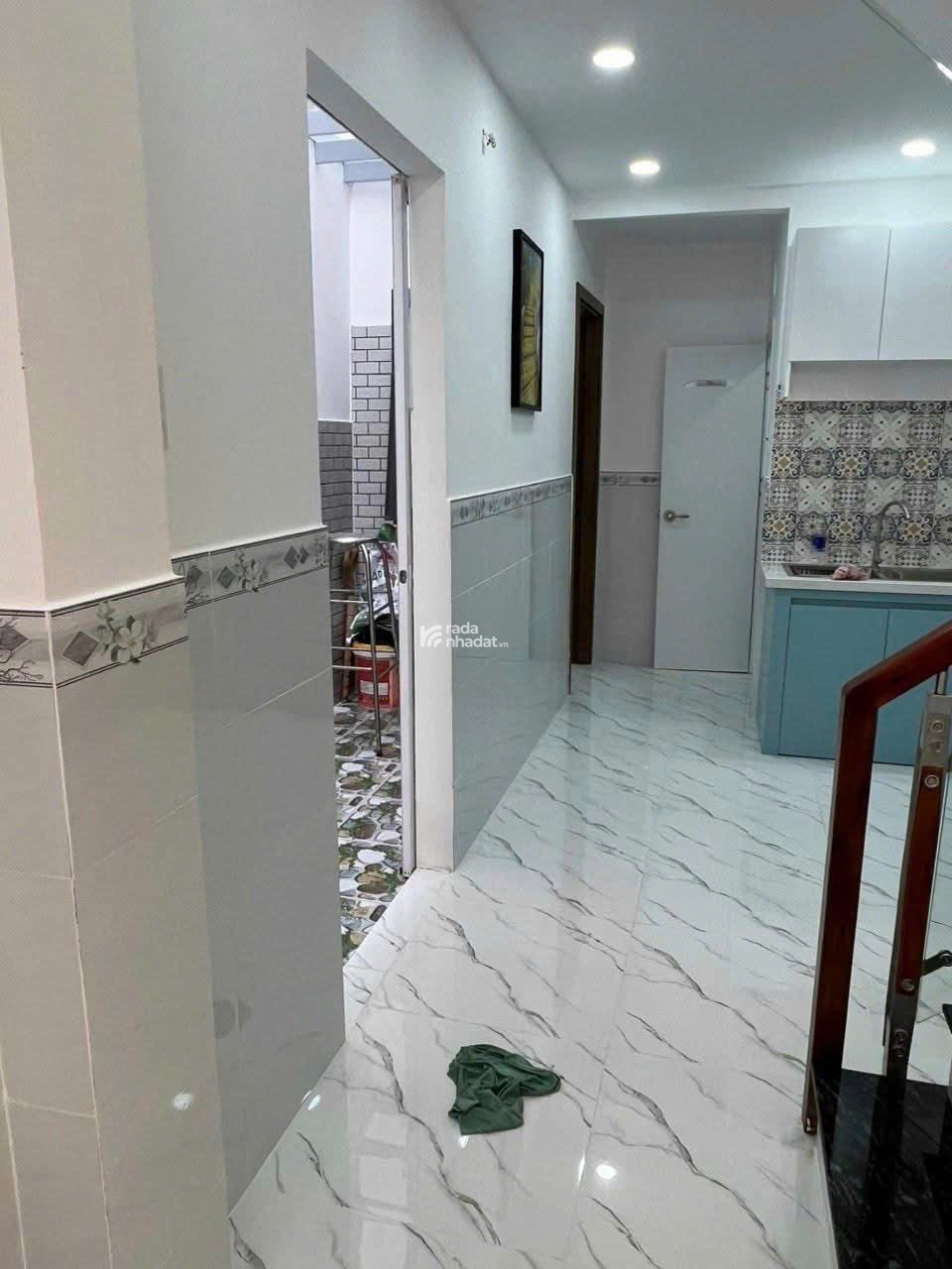 BÁN gấp nhà Hoàng Sa Q3, chủ cần tiền bán lỗ, Hẻm xe hơi, SHR, LH ngay để được hỗ trợ