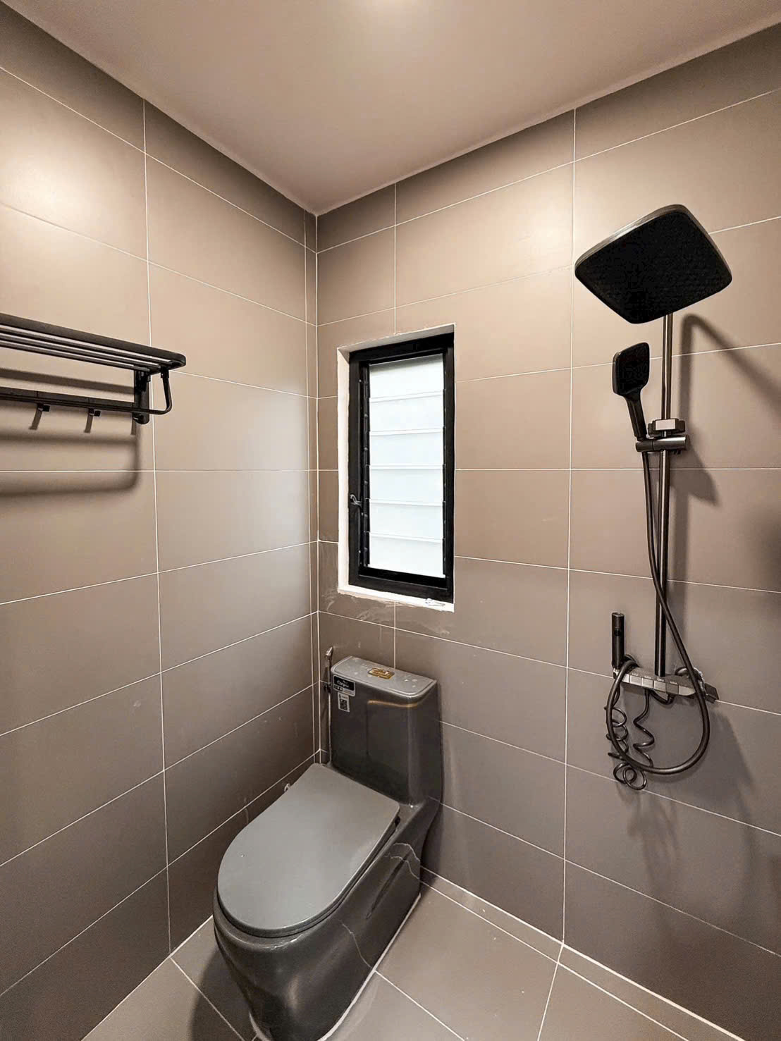 Nhà đẹp full nội thất cao cấp ngay Tầm Vu, Bình Thạnh, 40m2 gần công viên bến xe SHR giá 2 tỷ 680TL