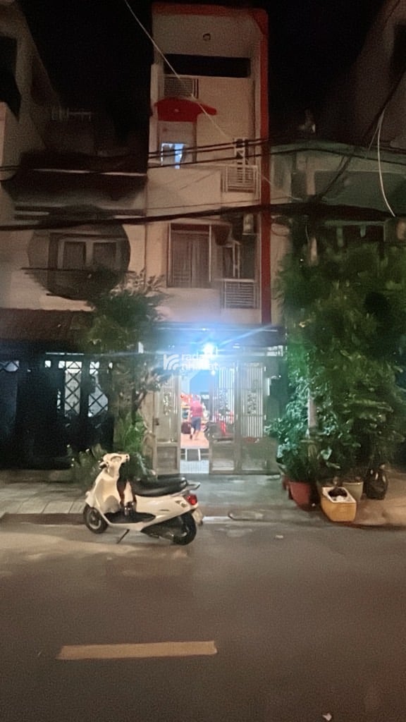 NGAY CHỢ VẢI, MTKD LÊ QUỐC TRINH, TÂN PHÚ, 70M2 HIẾM CÓ. GIẢM 550TR CHỈ 8.2T TL TỐT