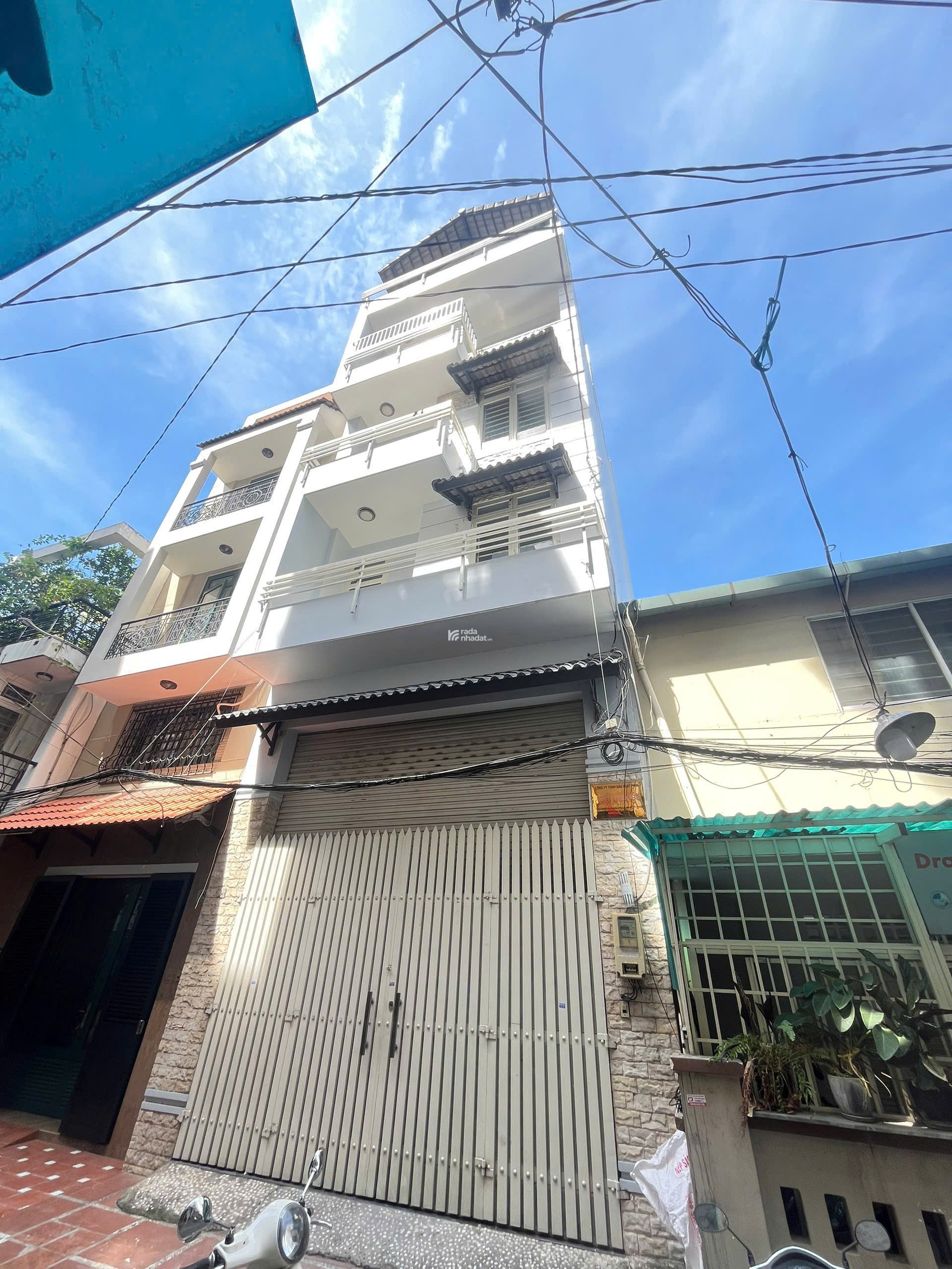 NHÀ CHÍNH CHỦ QUẬN 1 HẺM 5M XE TẢI GIÁ TỐT THƯƠNG LƯỢNG