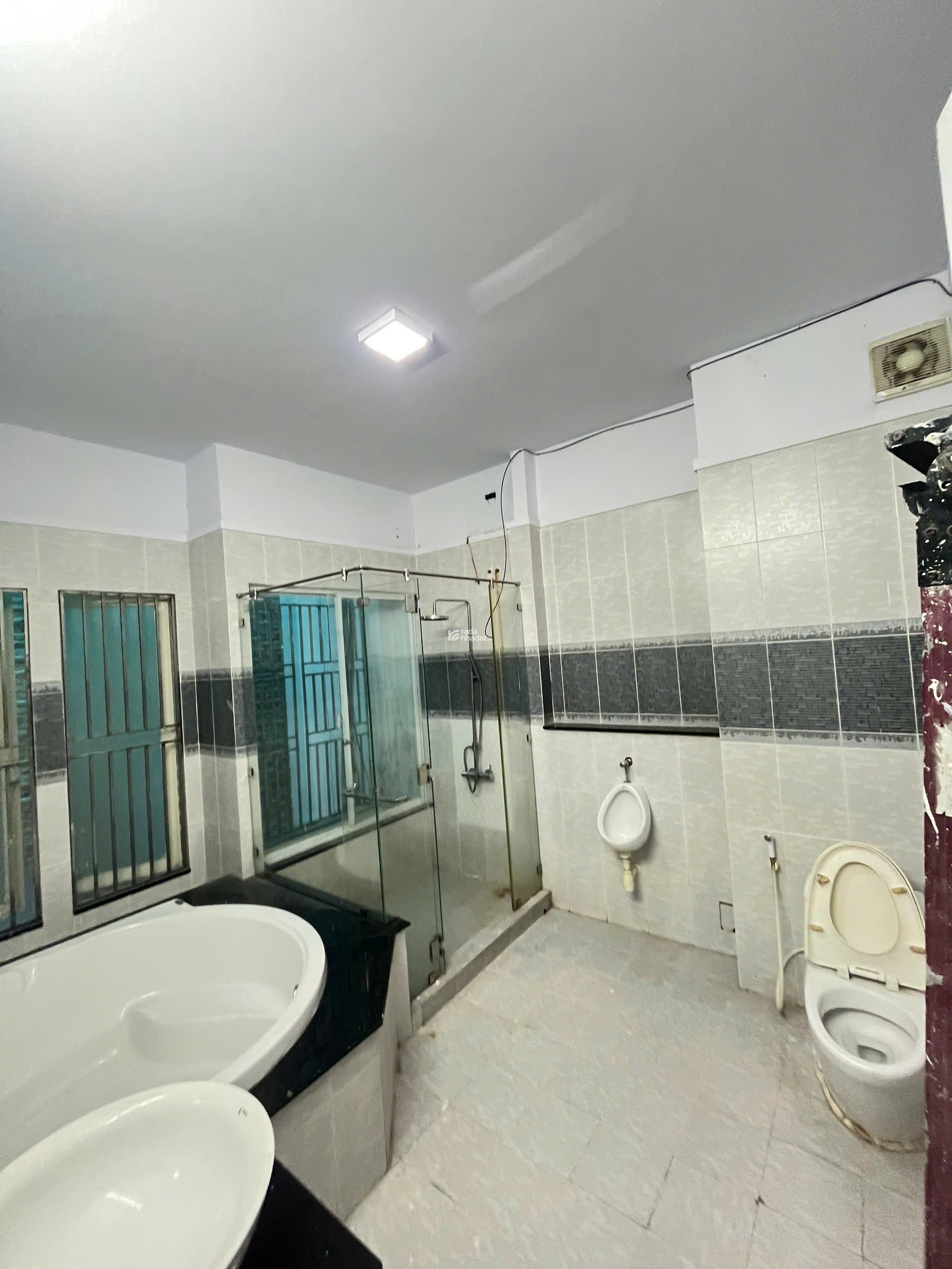 NHÀ CHÍNH CHỦ QUẬN 1 HẺM 5M XE TẢI GIÁ TỐT THƯƠNG LƯỢNG