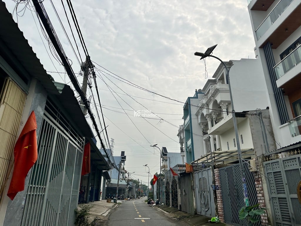 4 LÔ ĐẤT MTKD ĐƯỜNG SỐ 8, BÌNH TÂN, 400M2 TIỆN XÂY MỚI. GIẢM 350TR CHỈ 25.5T TL 